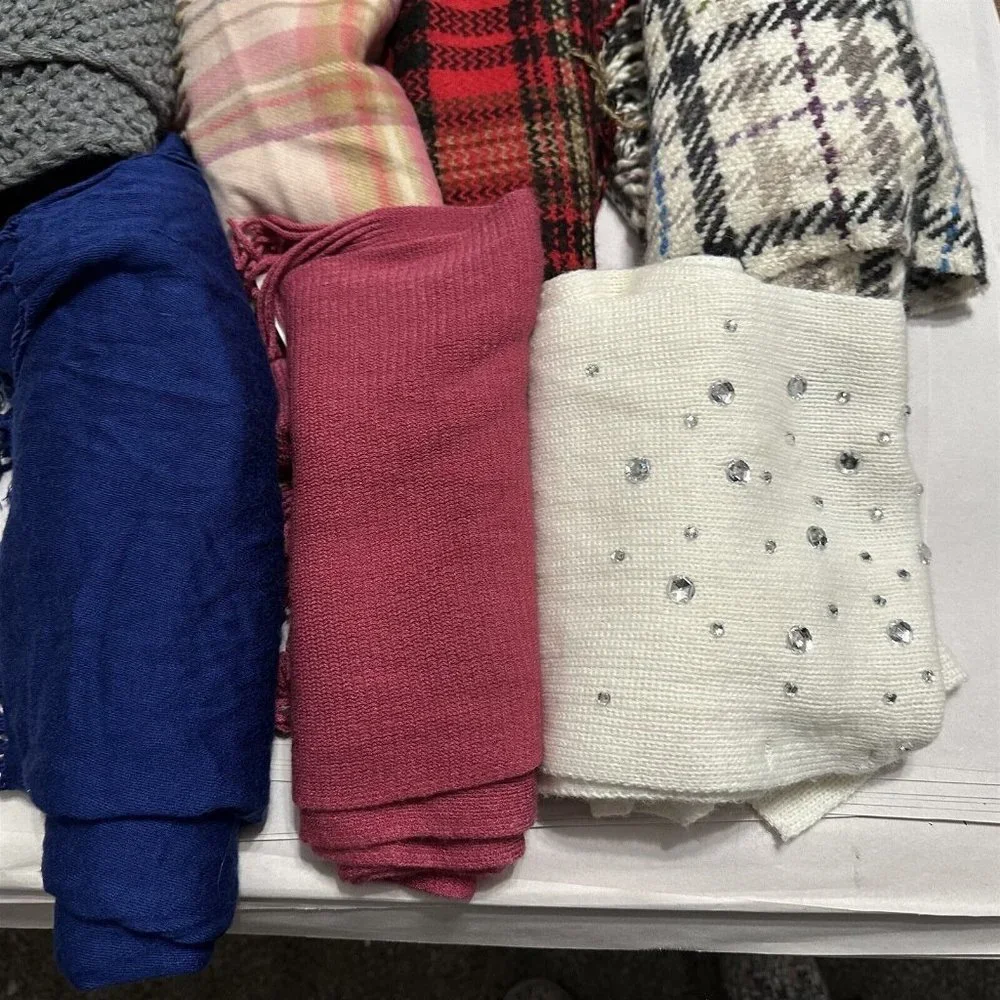 Lot of Scarves Winter 10 Assorted Colors Plaid Grandoe Inifinity Gray Red Pink